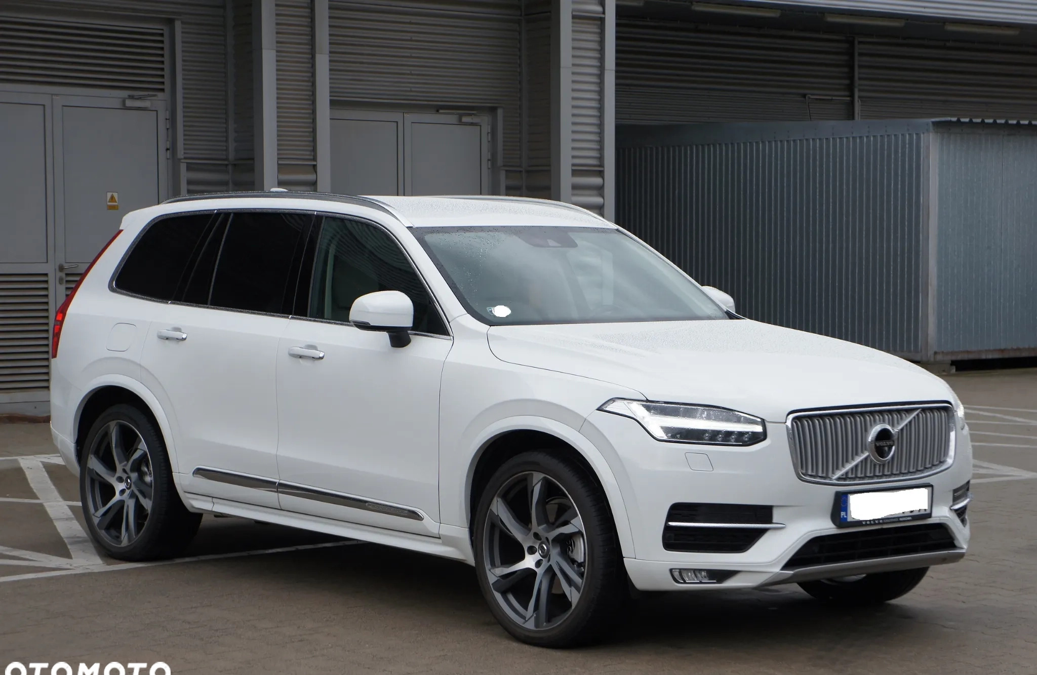 Volvo XC 90 cena 159900 przebieg: 180000, rok produkcji 2019 z Ząbki małe 379